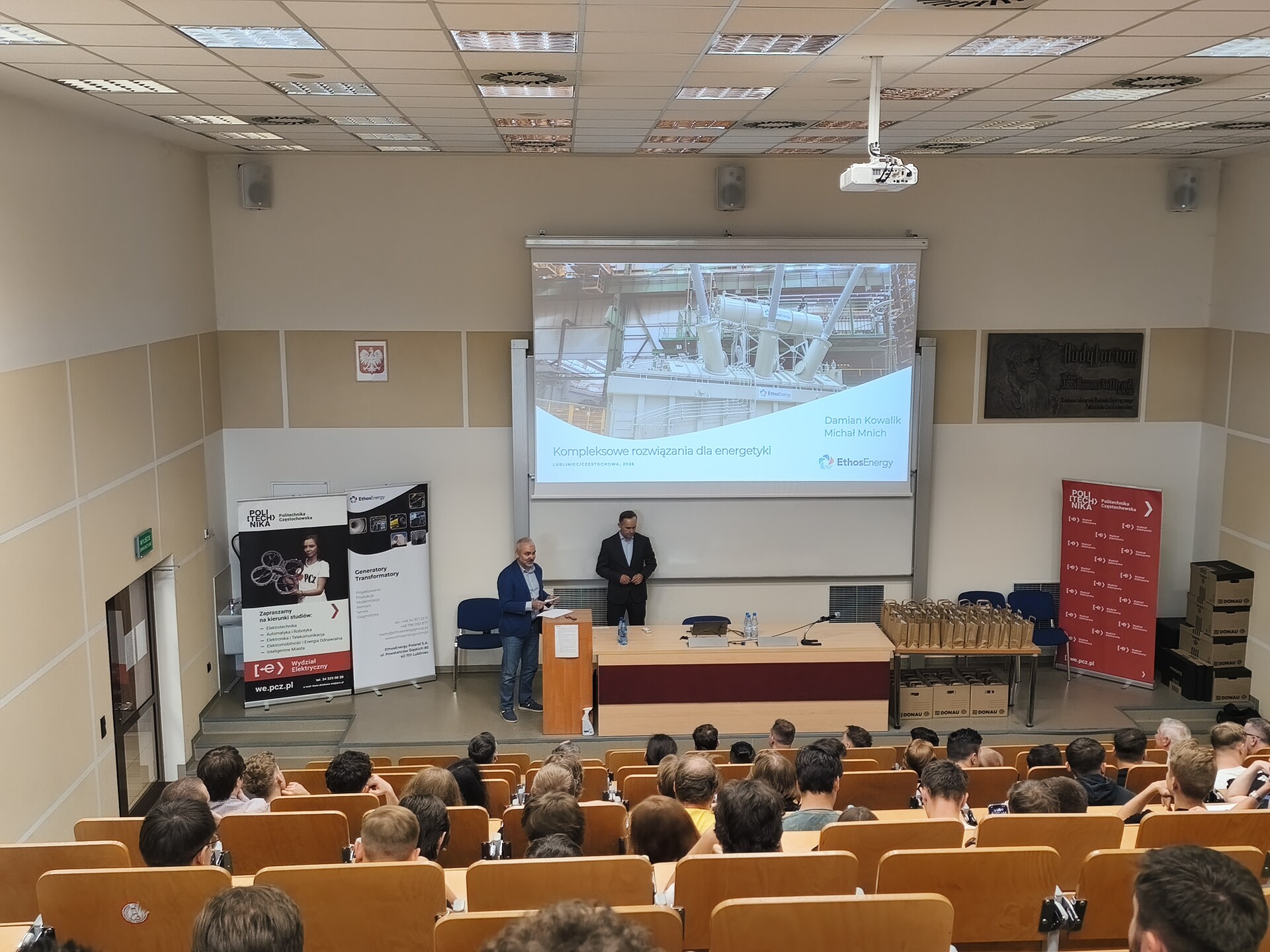 Przestawiciele firmy EthosEnergy podczas wykładu