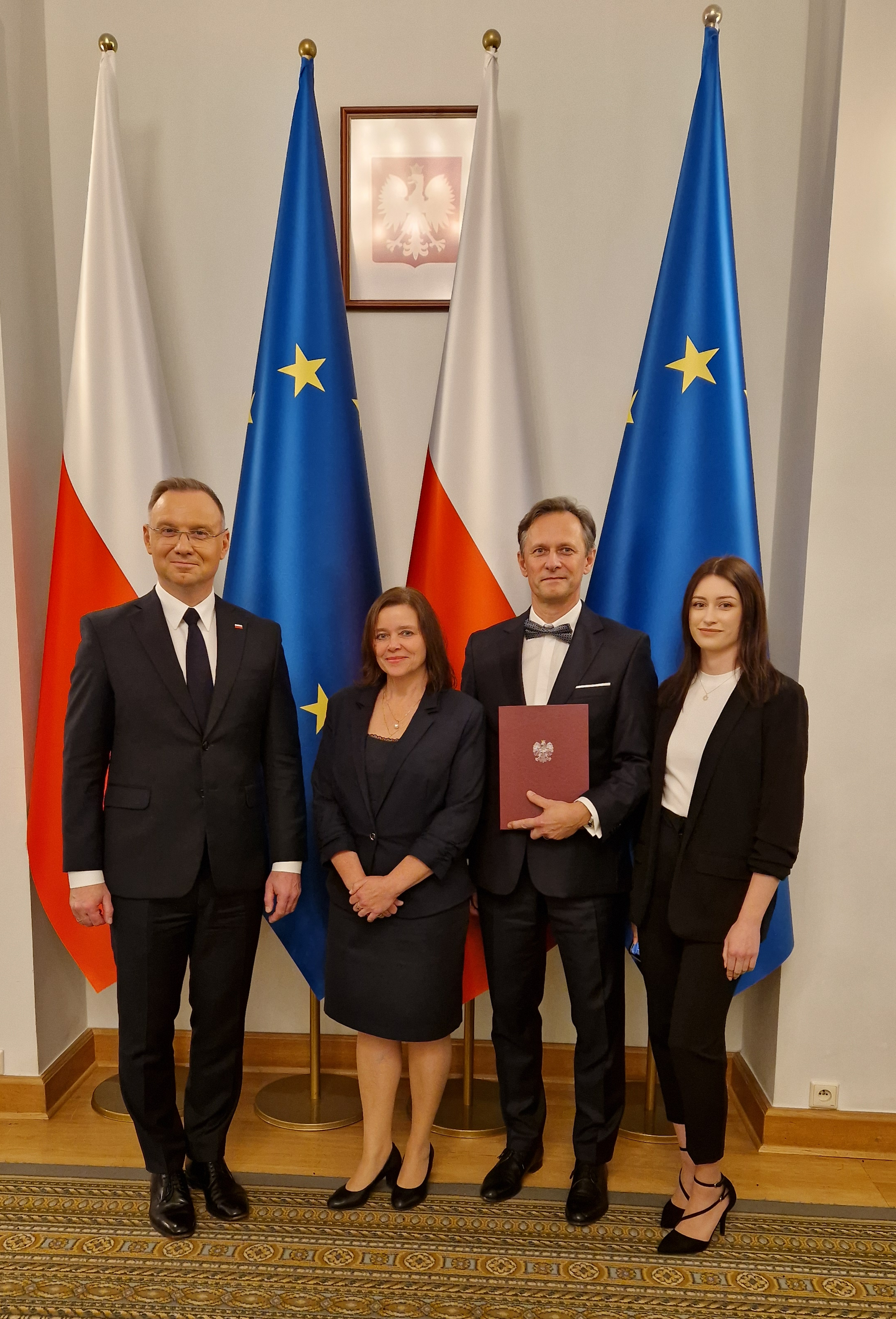 prof. dr hab. inż. Grzegorz Dudek z rodziną i Prezydentem RP Andrzejem Dudą