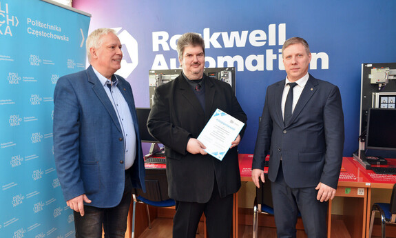 Rektor PCz dr hab. inż. Marek Warzecha, prof. PCz, Dziekan Wydziału Elektrycznego dr hab. inż. Marek Lis, prof. PCz, Rockwell Automation Artur Bałaziński - Regional Remote Support Manager